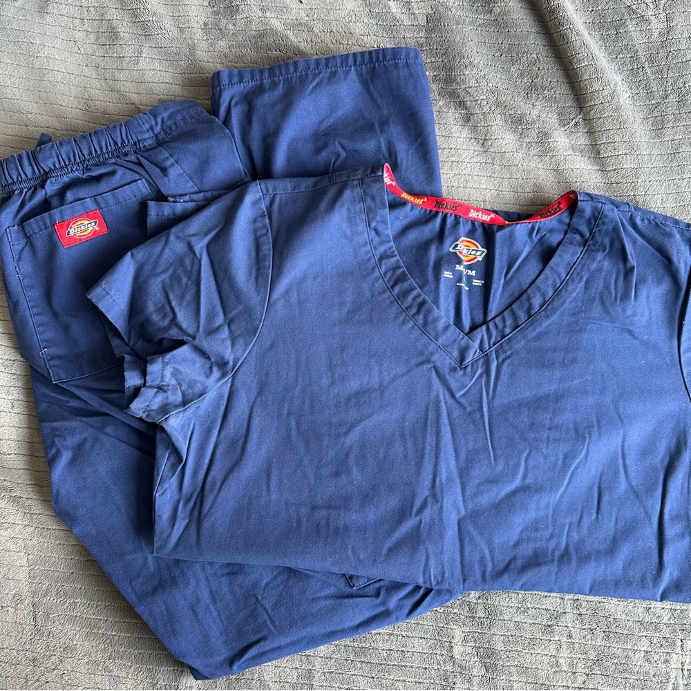 Dickies Navy Scubs Set